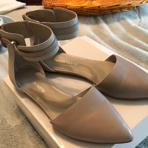 Grey Franco Sarto flat dress shoes.